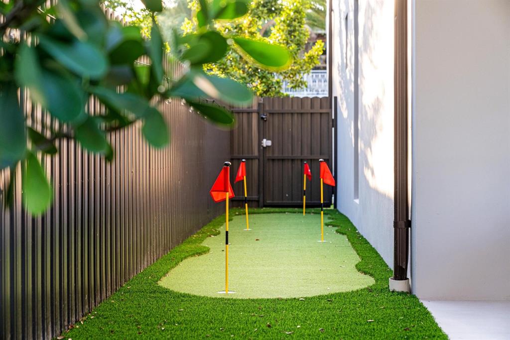 620 Southwest 12th Avenue Fort Lauderdale, FL 33312 - Photo 21 of 49 a view of yard from entertaining space