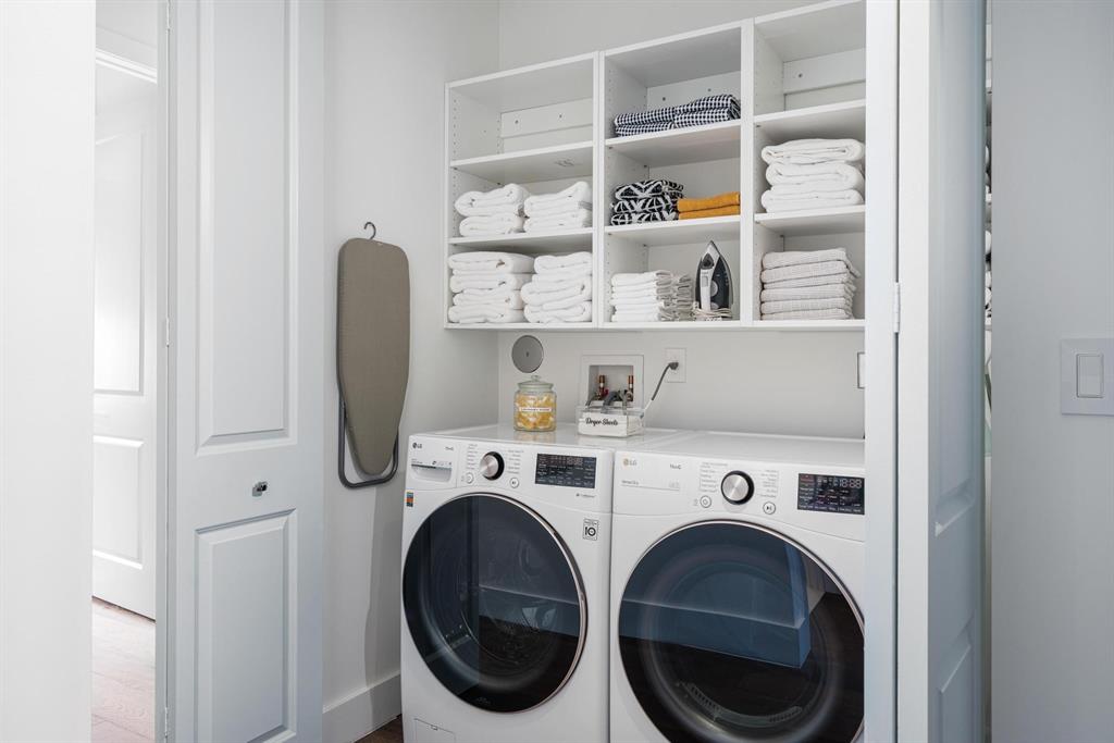 620 Southwest 12th Avenue Fort Lauderdale, FL 33312 - Photo 37 of 49 a view of washer and dryer in a utility room