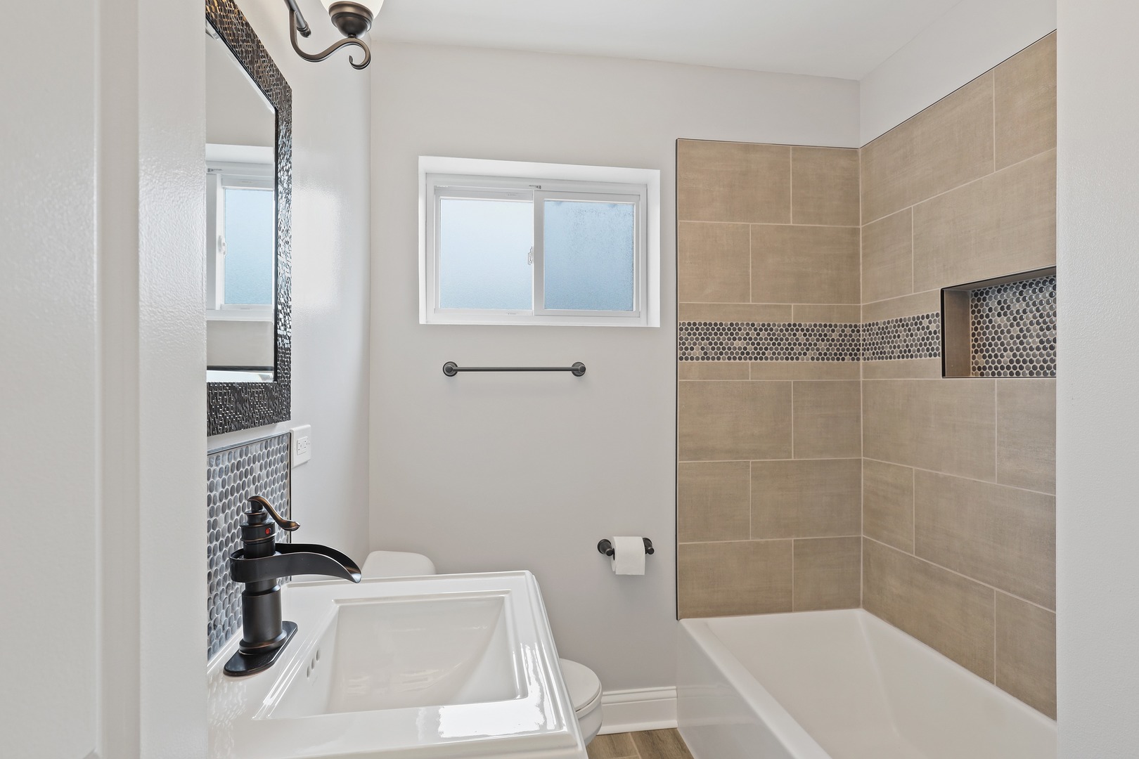 2216 Forest Avenue North Riverside, IL 60546 - Photo 7 of 18