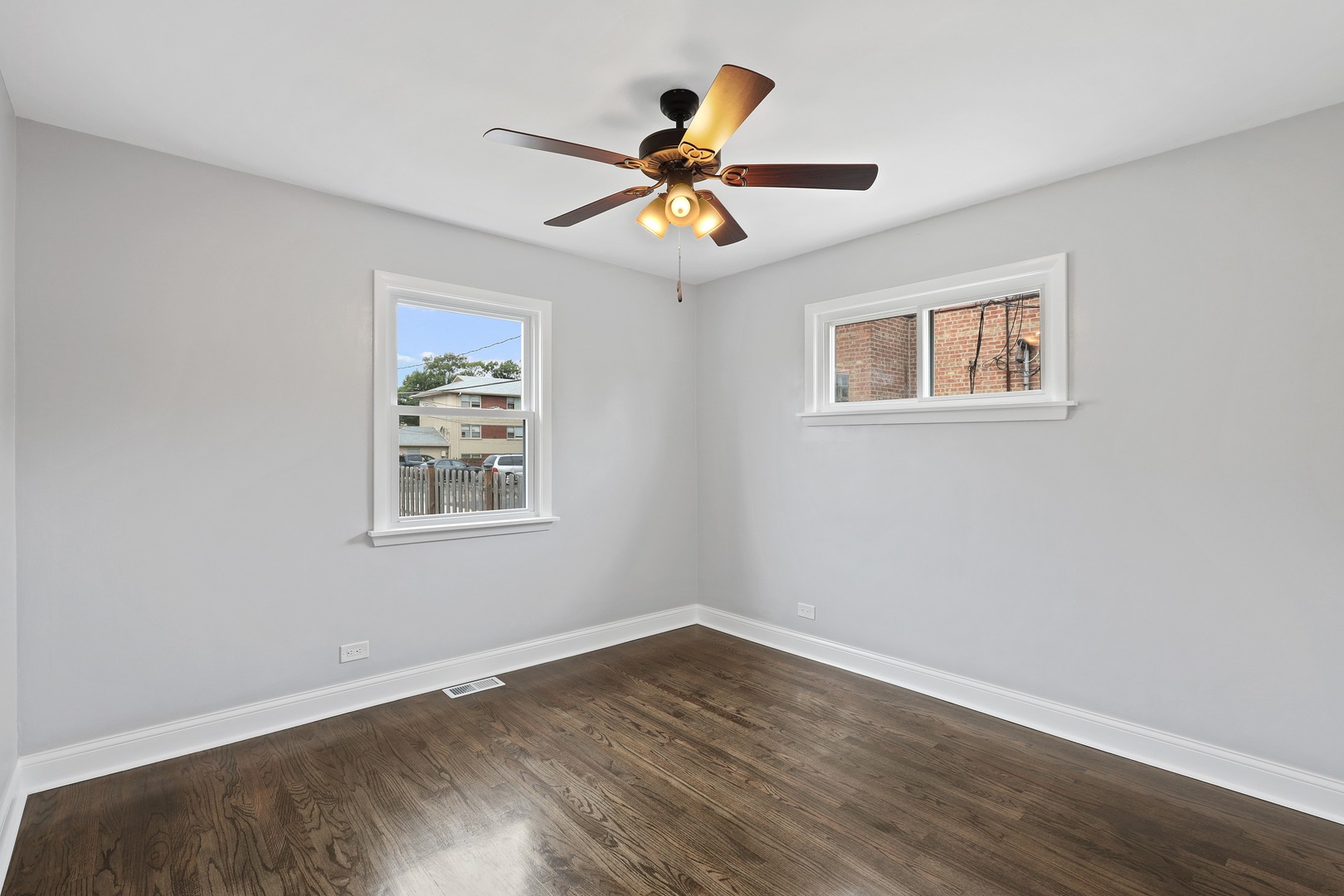 2216 Forest Avenue North Riverside, IL 60546 - Photo 9 of 18