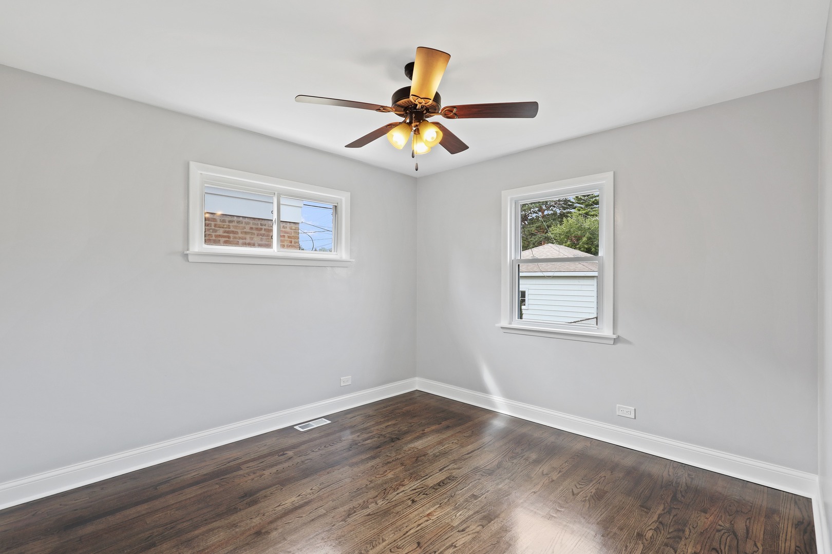 2216 Forest Avenue North Riverside, IL 60546 - Photo 10 of 18