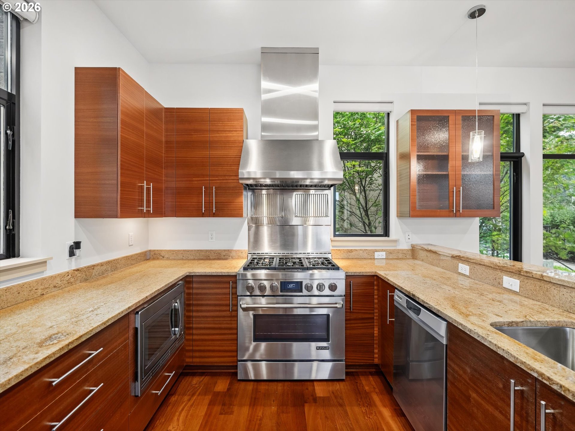 1742 Northwest Riverscape Street, Unit 1742 Portland, OR 97209 - Photo 6 of 31 Gallery Image 6