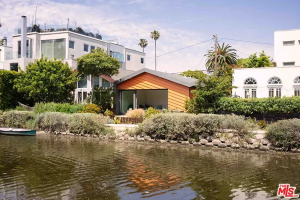 $12,000 | 2343 Eastern Court, Unit 1 & #2, Venice, CA 90291