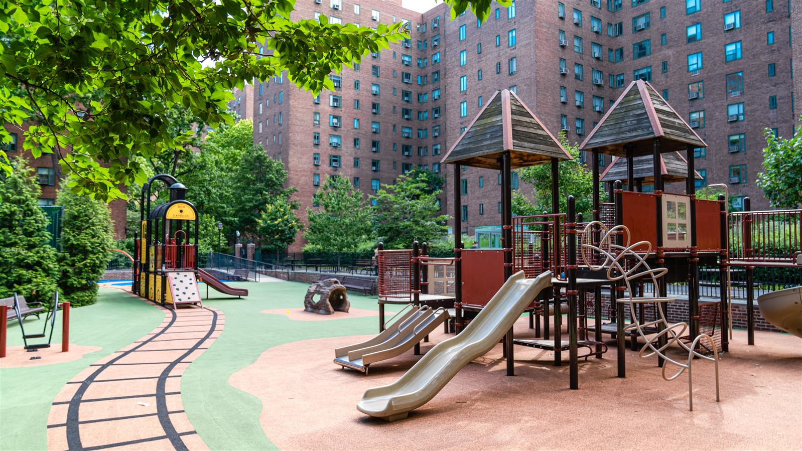272 1st Avenue, Unit 11A Manhattan, NY 10009 - Photo 14 of 19 a view of a swimming pool with chairs and table in a patio
