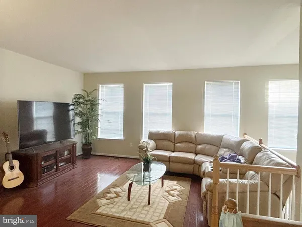 $3,500 | 12646 Heron Ridge Drive, Fairfax, VA 22030
