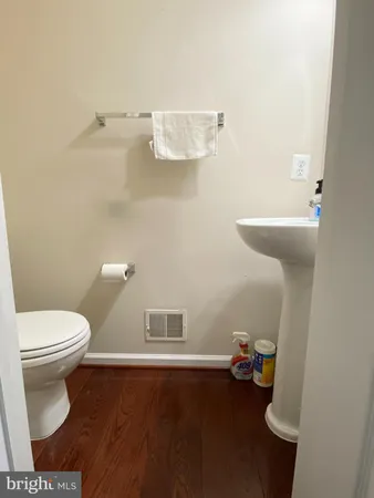 $3,500 | 12646 Heron Ridge Drive, Fairfax, VA 22030
