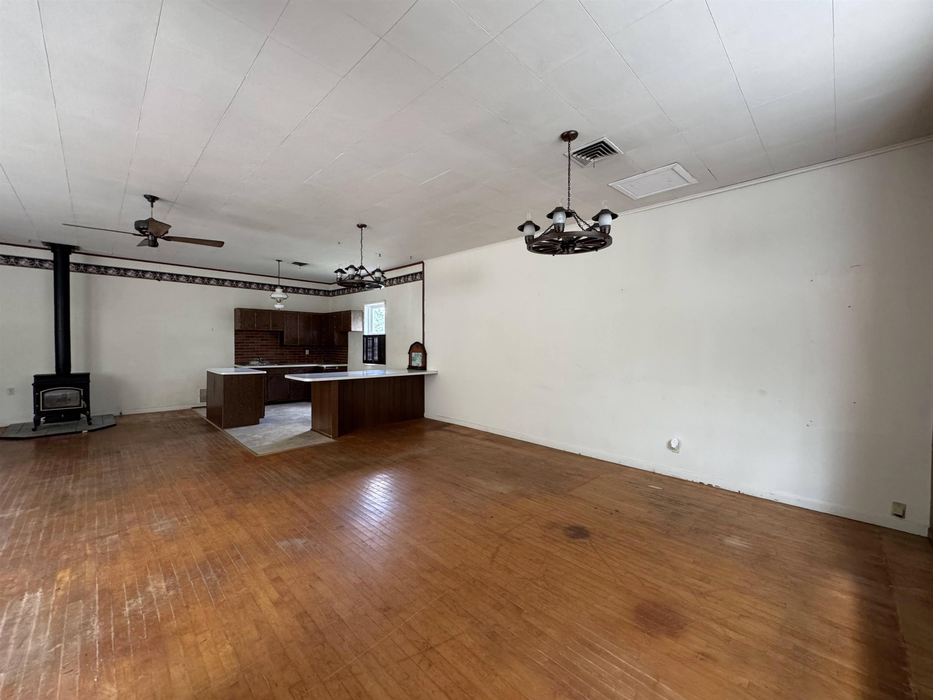 W6324 Iliff Road Monroe, WI 53566 - Photo 16 of 55 Gallery Image 16