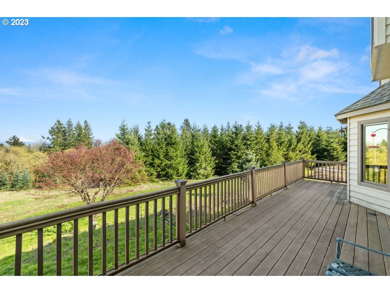 25400 Southwest Valley View Road West Linn, OR 97068 - Photo 31 of 41 Gallery Image 31