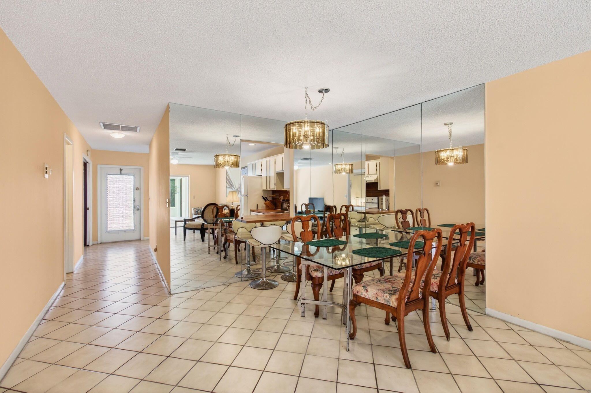 5368 Privet Place, Unit B Delray Beach, FL 33484 - Photo 11 of 44 12-web-or-mls-DSC_1607