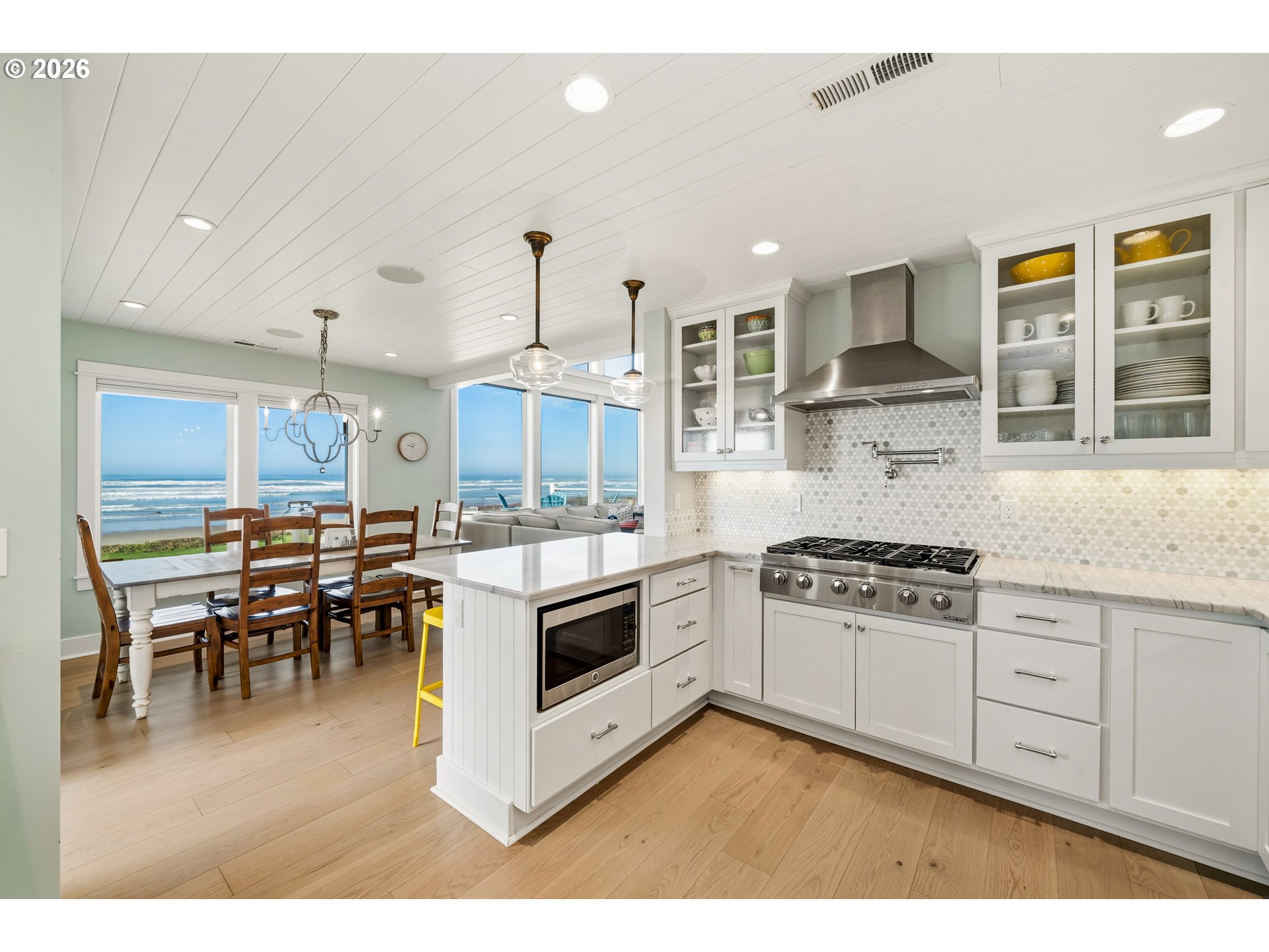 3772 Pacific Street Cannon Beach, OR 97110 - Photo 12 of 48