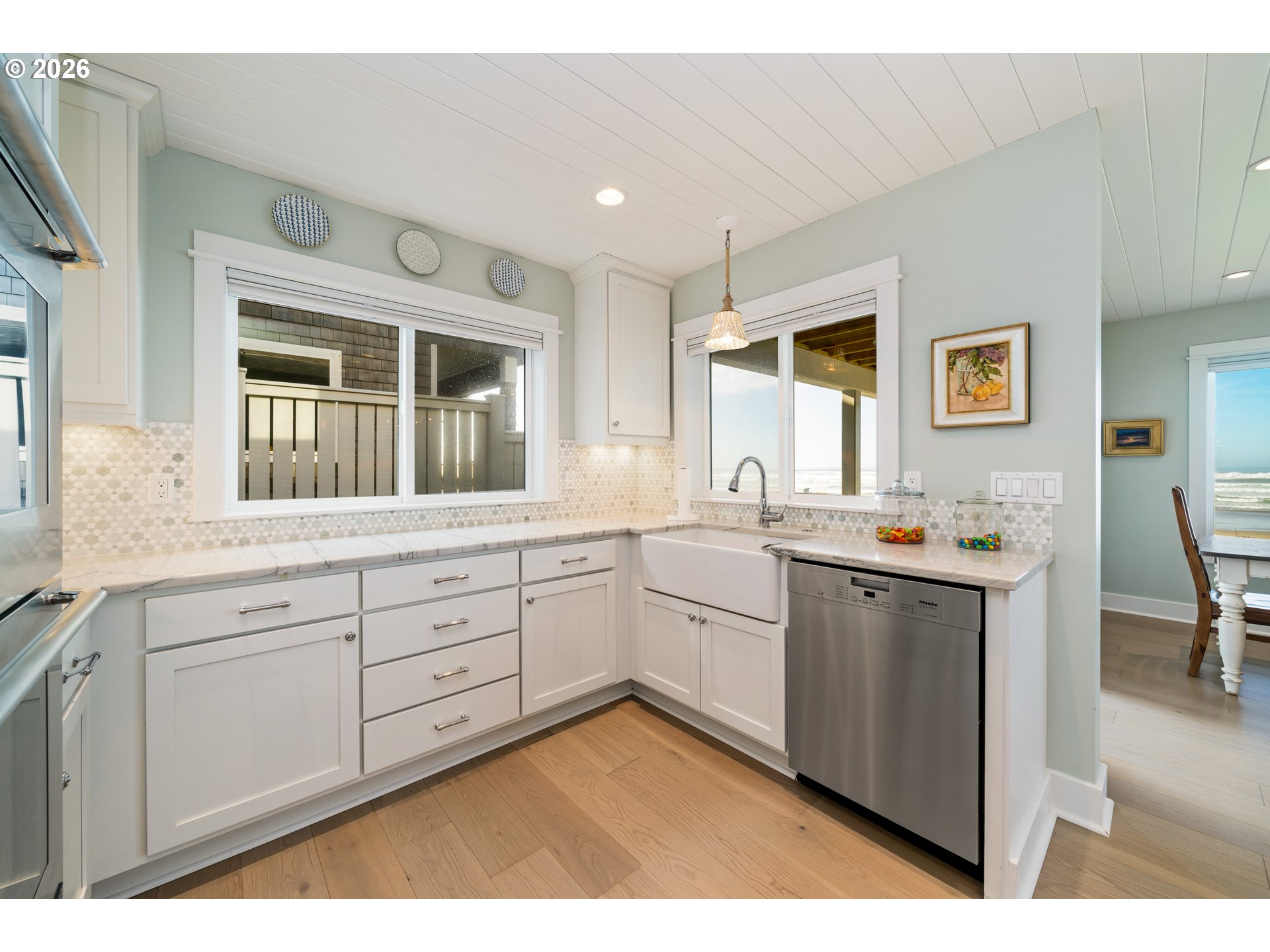 3772 Pacific Street Cannon Beach, OR 97110 - Photo 9 of 48