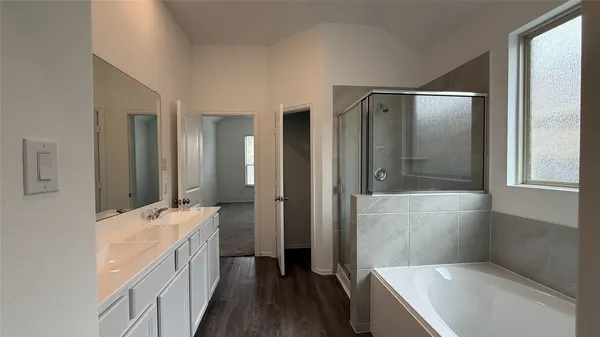 $2,595 | 9323 Darby Knoll Way, Houston, TX 77365