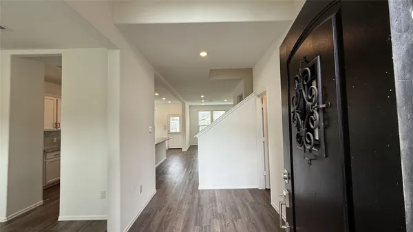 $2,595 | 9323 Darby Knoll Way, Houston, TX 77365