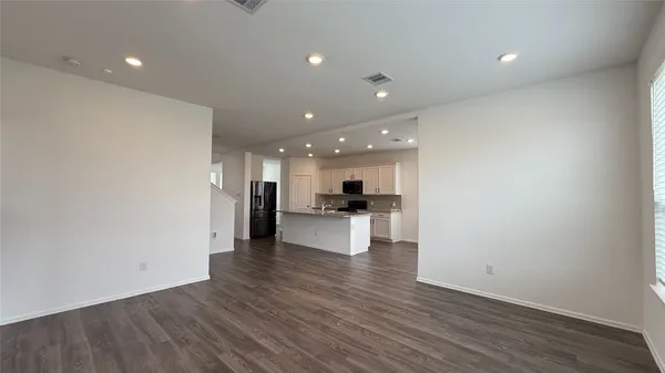 $2,595 | 9323 Darby Knoll Way, Houston, TX 77365