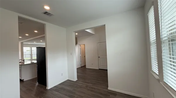 $2,595 | 9323 Darby Knoll Way, Houston, TX 77365