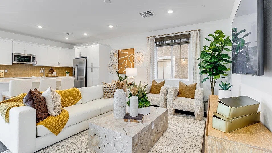 1360 Thunderbolt Lane Rialto, CA 92376 - Photo 5 of 23 Residence 3 Model - not homesite