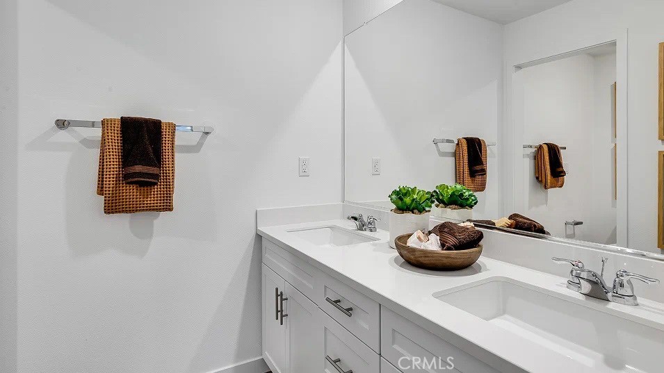 1360 Thunderbolt Lane Rialto, CA 92376 - Photo 8 of 23 Residence 3 Model - not homesite