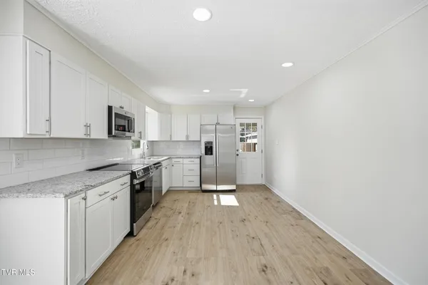 $229,000 | 1506 Mountain View Avenue East, Big Stone Gap, VA 24219