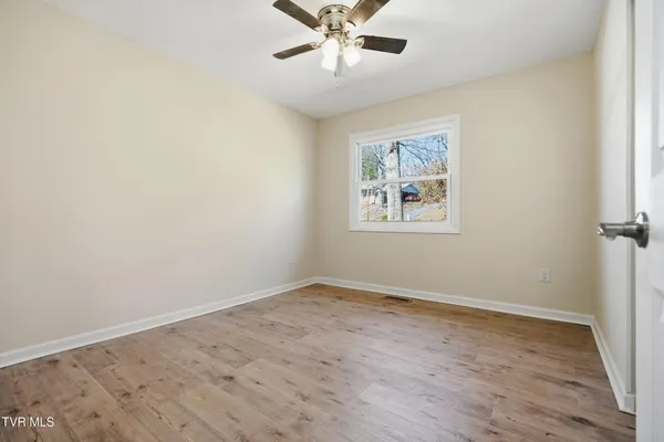 $229,000 | 1506 Mountain View Avenue East, Big Stone Gap, VA 24219