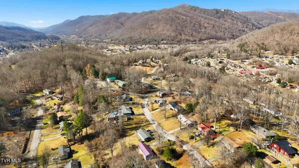 $229,000 | 1506 Mountain View Avenue East, Big Stone Gap, VA 24219