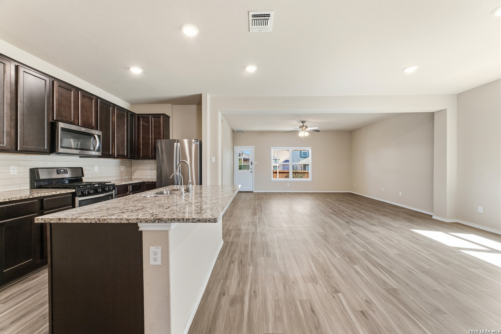 513 Chelson Hunt Cibolo, TX 78108 - Photo 8 of 44