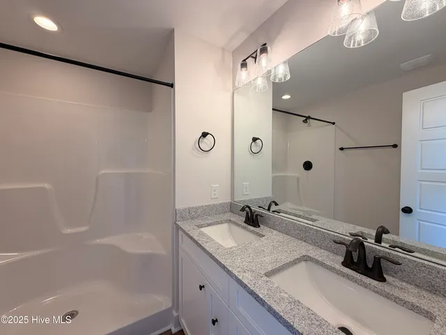 $344,900 | 401 Bay Harbor, Hubert, NC 28539