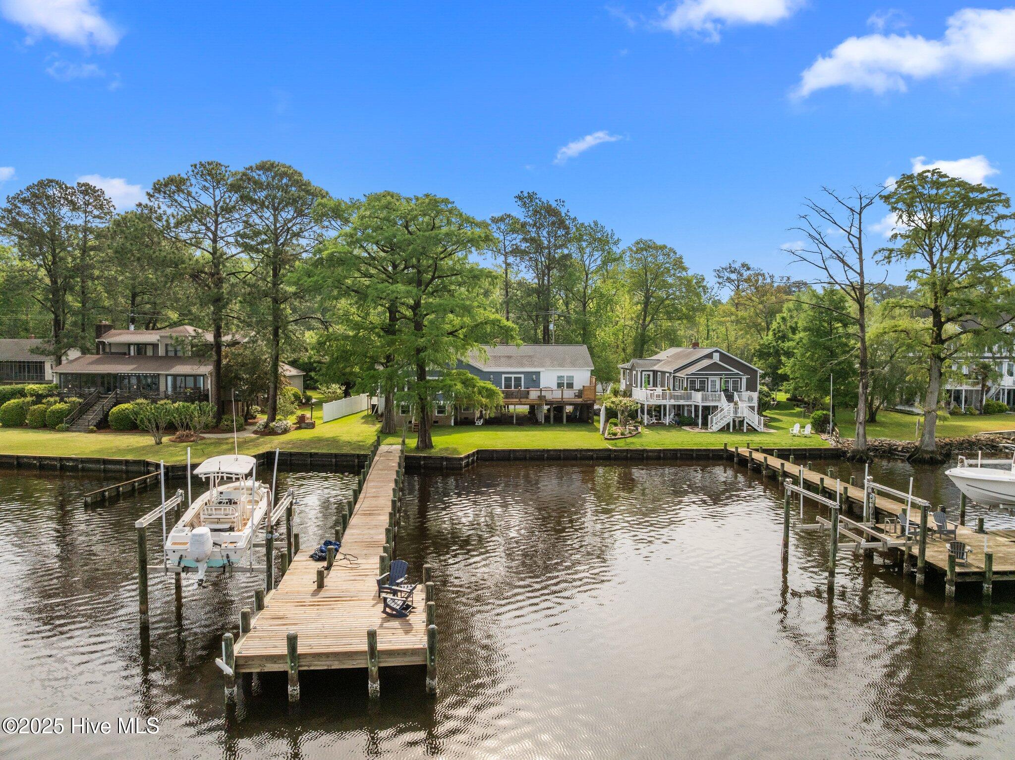 109 Edgewater Beach Road Washington, NC 27889 - Photo 3 of 70 5-web-or-mls-DJI_0576