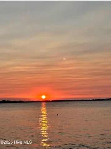 $529,000 | 109 Edgewater Beach Road, Washington, NC 27889