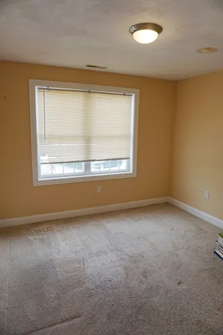 $3,200 | 118 Smith Street, Unit 118, Lowell, MA 01851