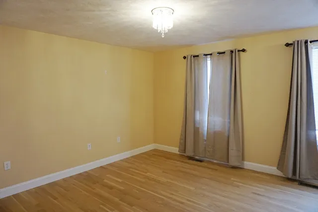 $3,200 | 118 Smith Street, Unit 118, Lowell, MA 01851