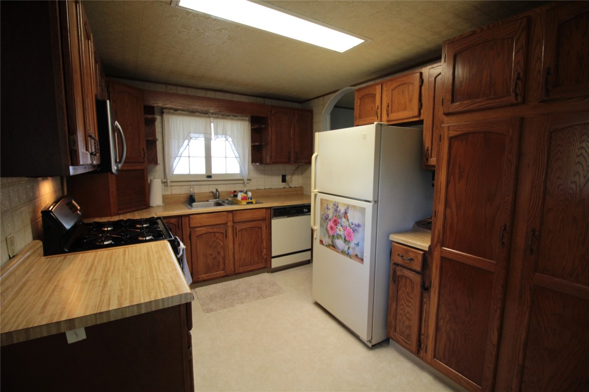 847 Ballyhack Road Port Crane, NY 13833 - Photo 6 of 36 Gallery Image 6