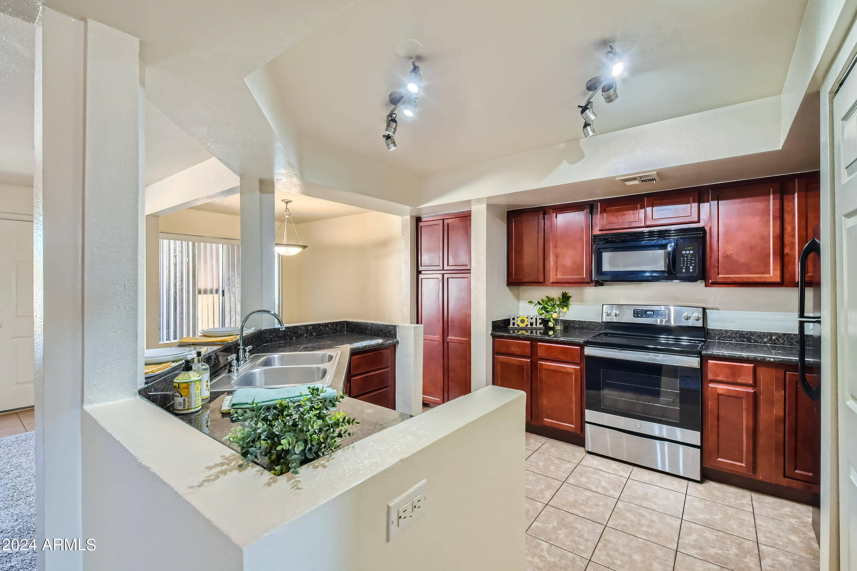 1331 West Baseline Road, Unit 227 Mesa, AZ 85202 - Photo 2 of 13 07 Kitchen