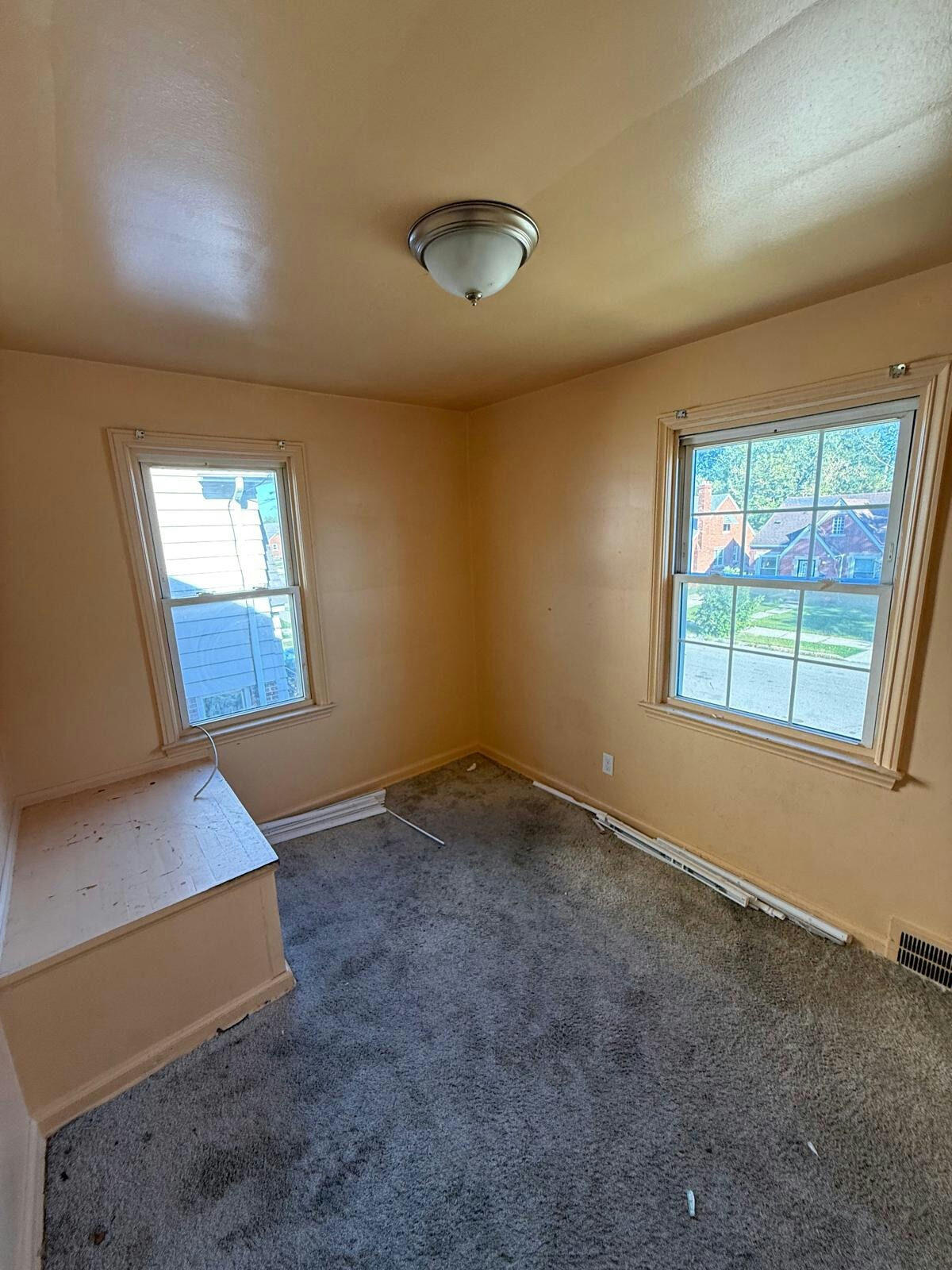 11375 Roxbury Street Detroit, MI 48224 - Photo 13 of 17 KIaJZgZ9KcdwxzkzH7kkYPUt9321ZgH8dfc582P4