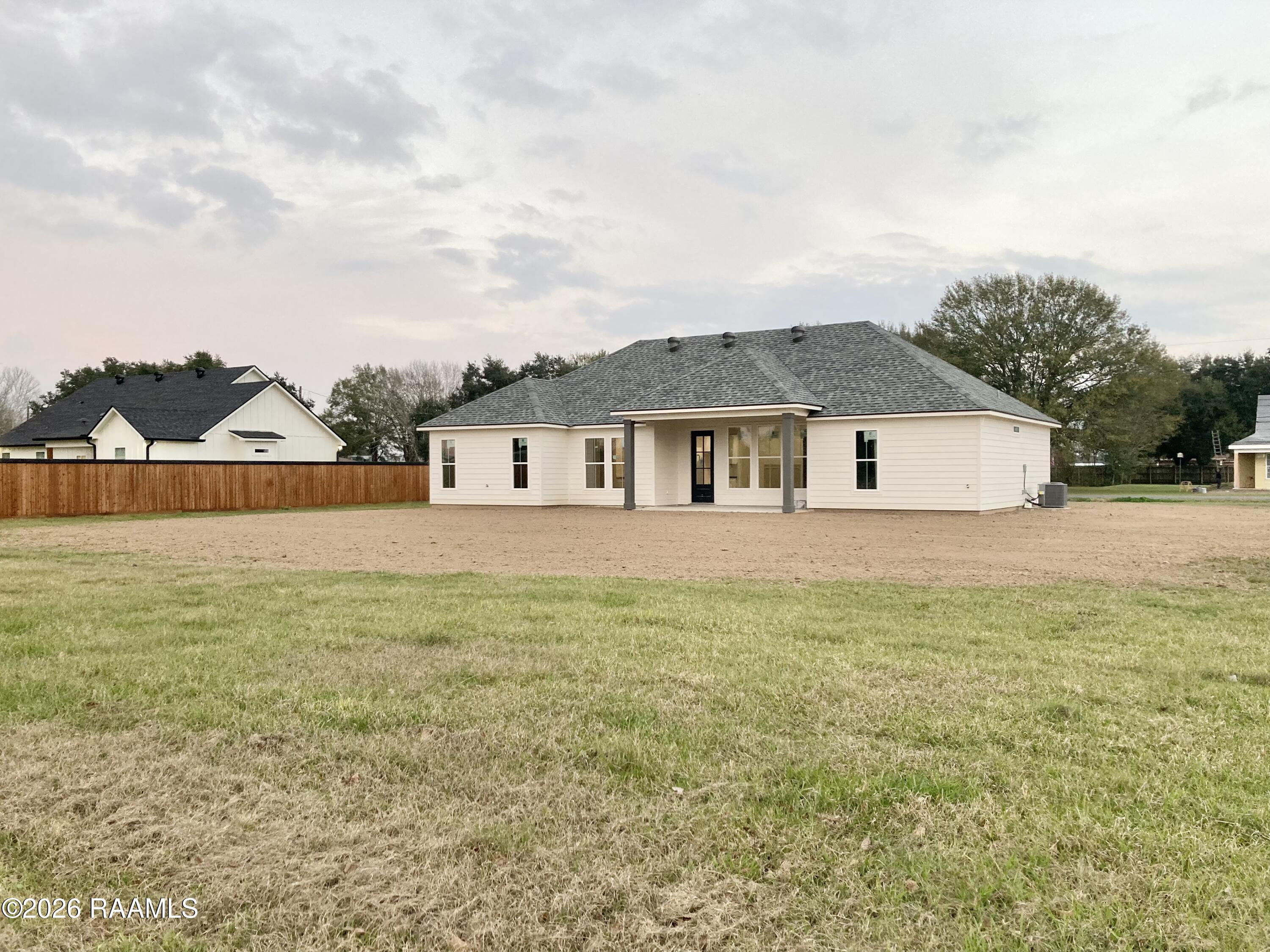119 Guard Road Scott, LA 70583 - Photo 4 of 29 Back
