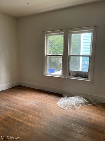 1778 Algonac Road Cleveland, OH 44112 - Photo 10 of 34 1st floor bedroom #1