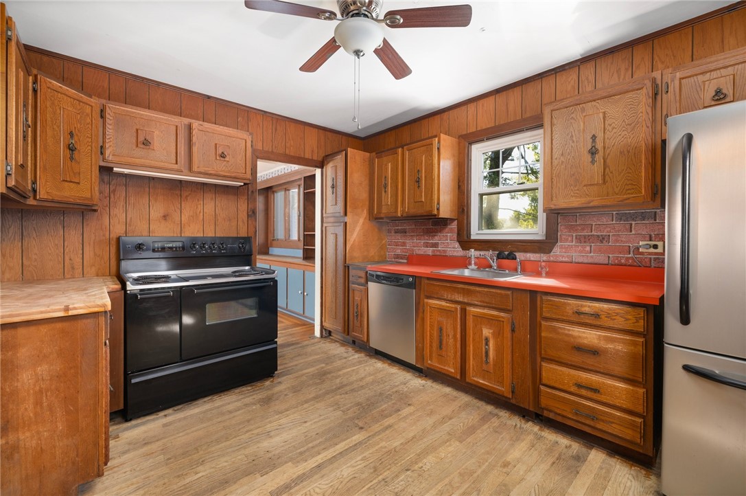 24 Cherry Road Cranston, RI 02905 - Photo 14 of 37 Gallery Image 14