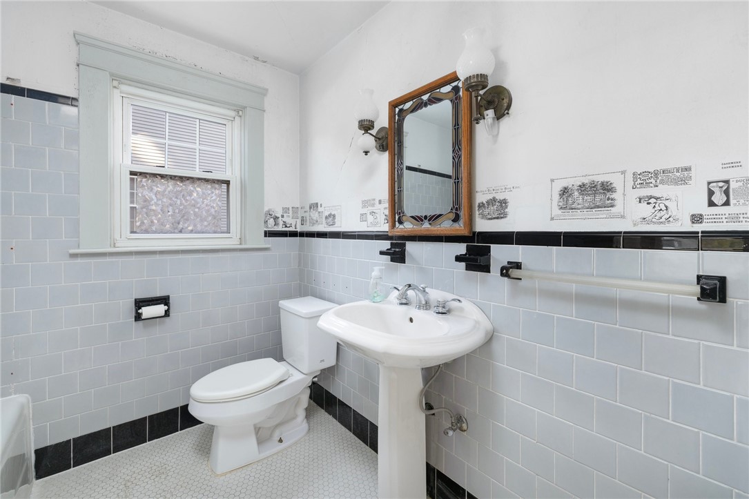 24 Cherry Road Cranston, RI 02905 - Photo 27 of 37 Gallery Image 27