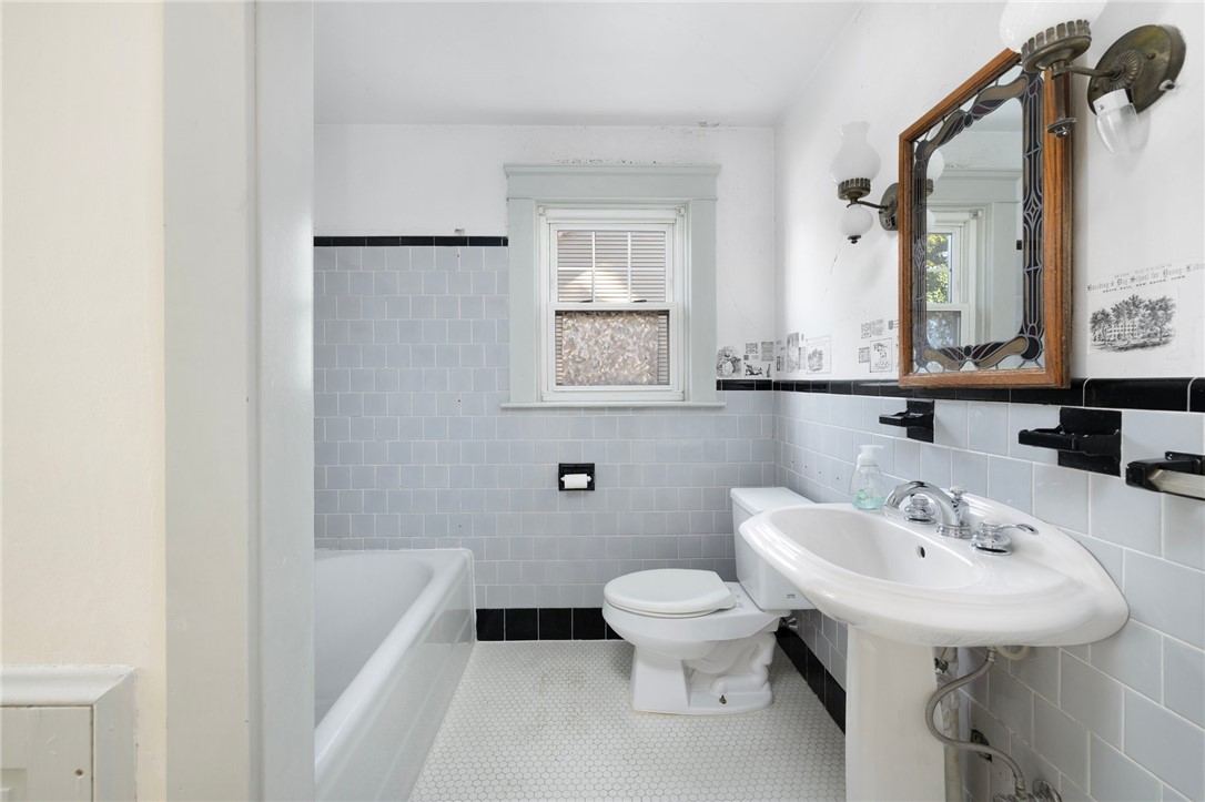 24 Cherry Road Cranston, RI 02905 - Photo 28 of 37 Gallery Image 28