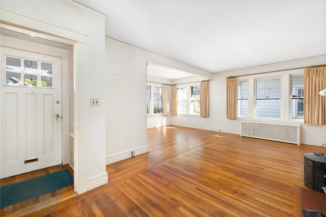 24 Cherry Road Cranston, RI 02905 - Photo 8 of 37 Gallery Image 8