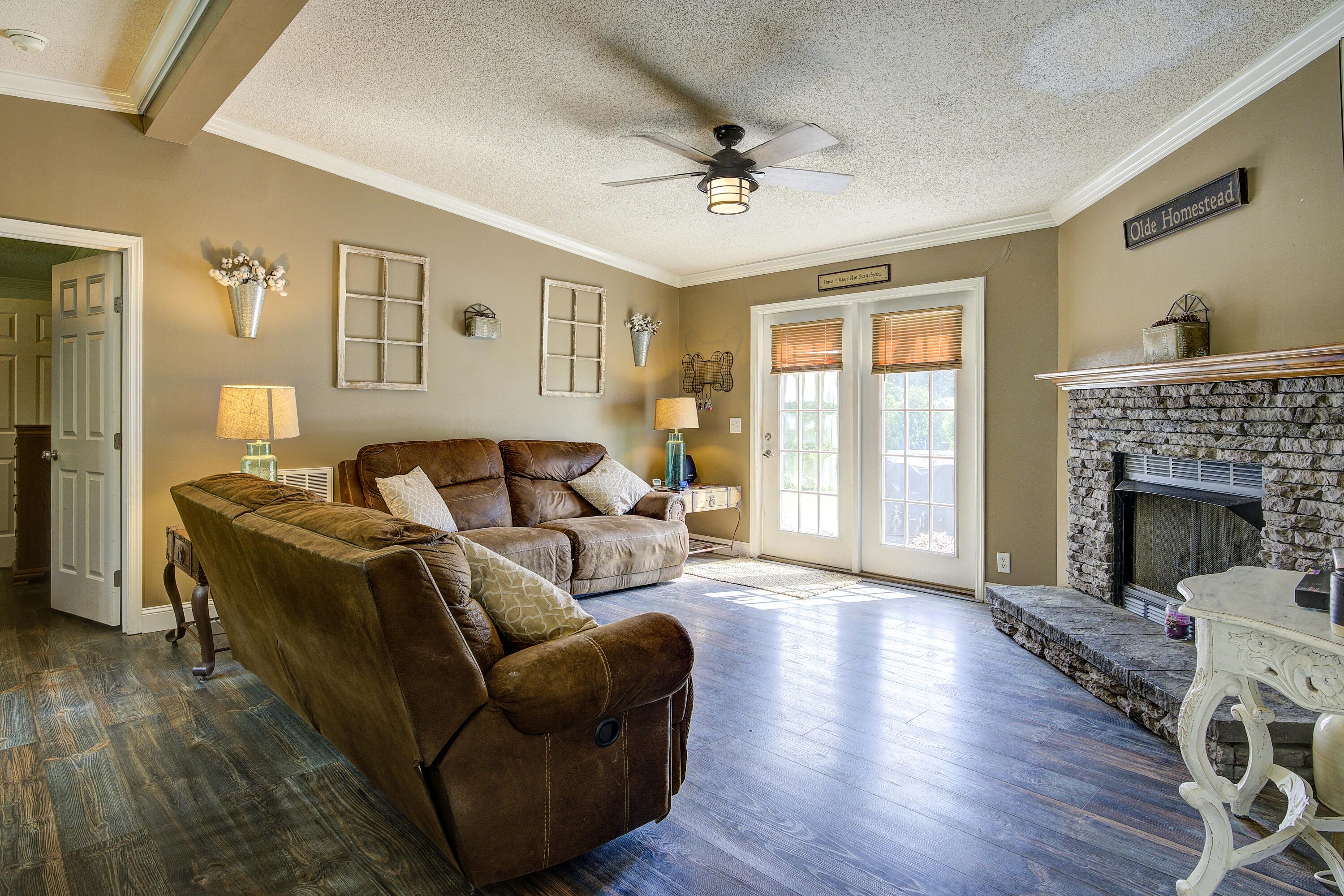150 Beagle Ridge Unicoi, TN 37692 - Photo 3 of 47 Beagle--2