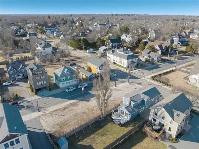 $899,000 | 126 Boon Street, Narragansett, RI 02882