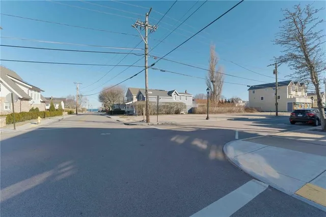 $899,000 | 126 Boon Street, Narragansett, RI 02882