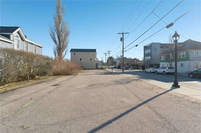 $899,000 | 126 Boon Street, Narragansett, RI 02882