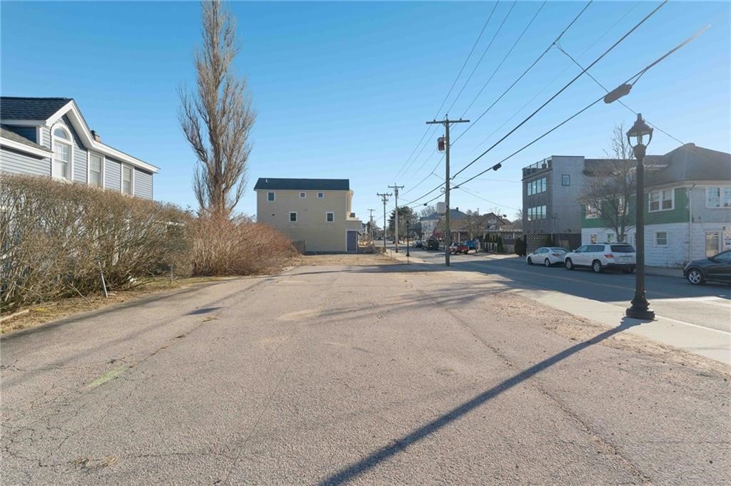 126 Boon Street Narragansett, RI 02882 - Photo 8 of 24