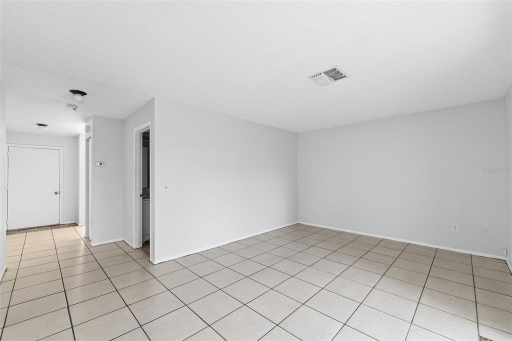 1284 London Avenue Spring Hill, FL 34606 - Photo 7 of 40