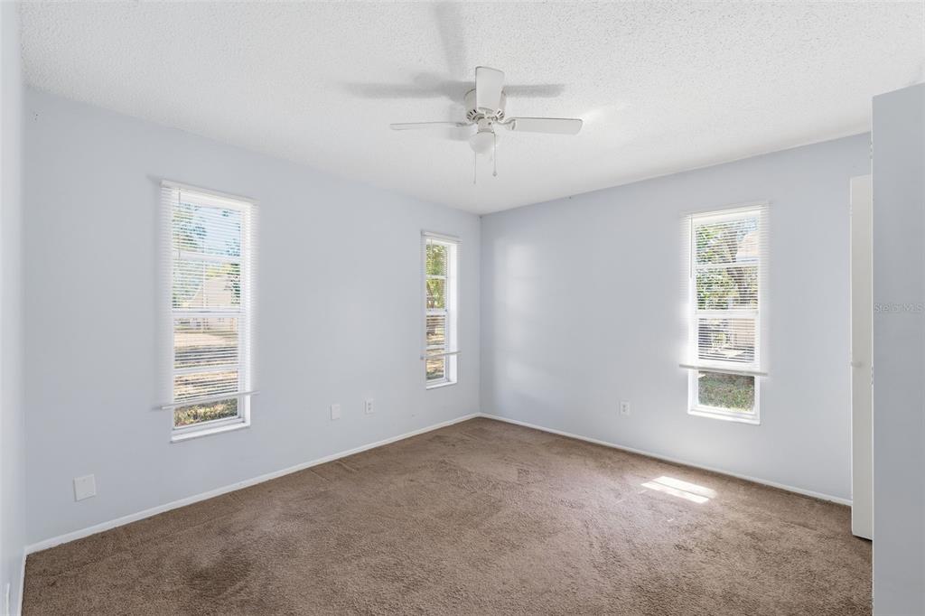 1284 London Avenue Spring Hill, FL 34606 - Photo 9 of 40