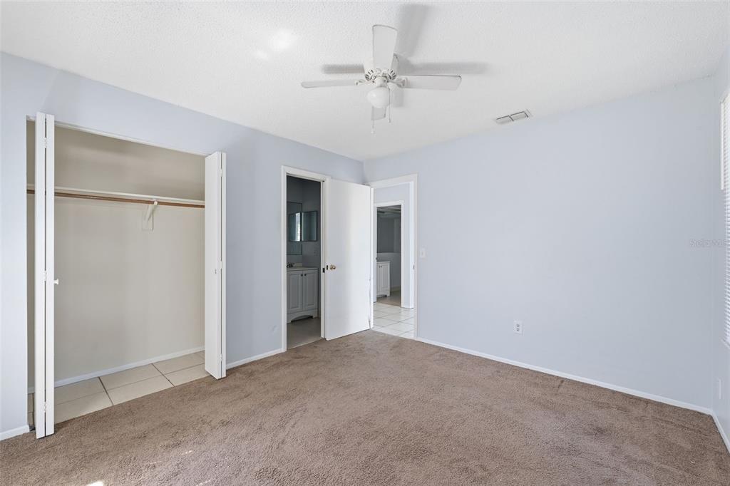 1284 London Avenue Spring Hill, FL 34606 - Photo 10 of 40