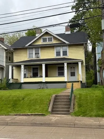 $1,250 | 810 5th Avenue, Coraopolis, PA 15108