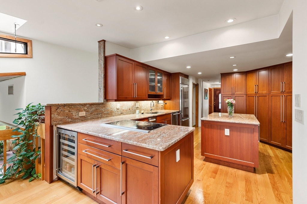 6 Maureen Road Lexington, MA 02420 - Photo 11 of 36