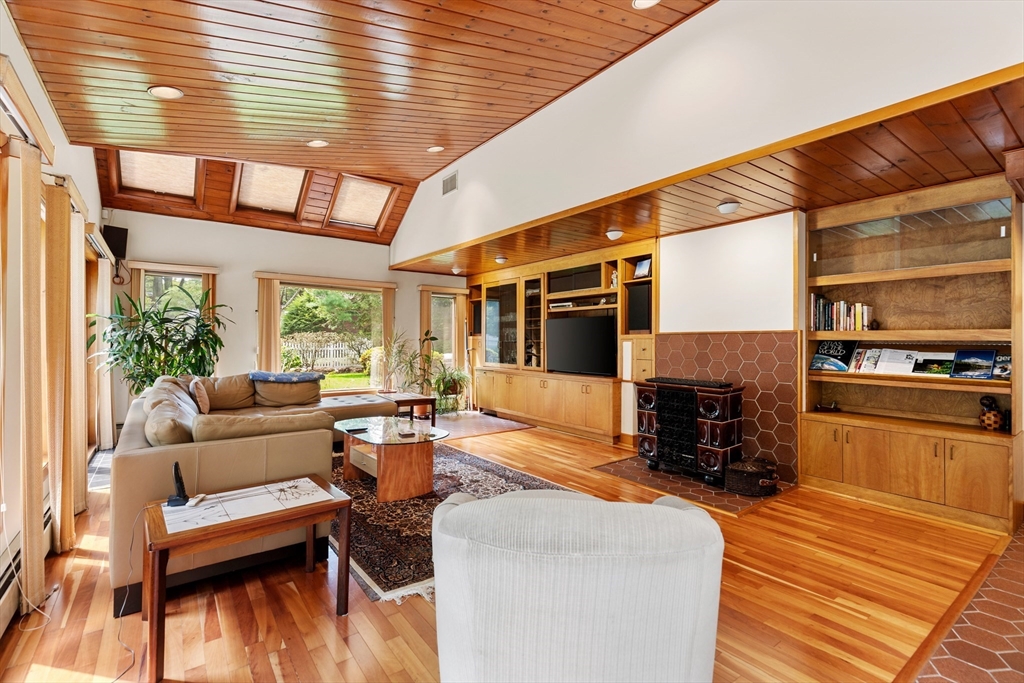 6 Maureen Road Lexington, MA 02420 - Photo 17 of 36